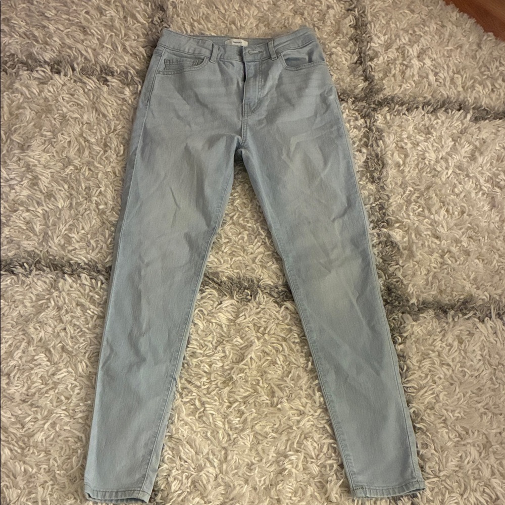 Forever 21 Women's Light Blue Skinny Jeans